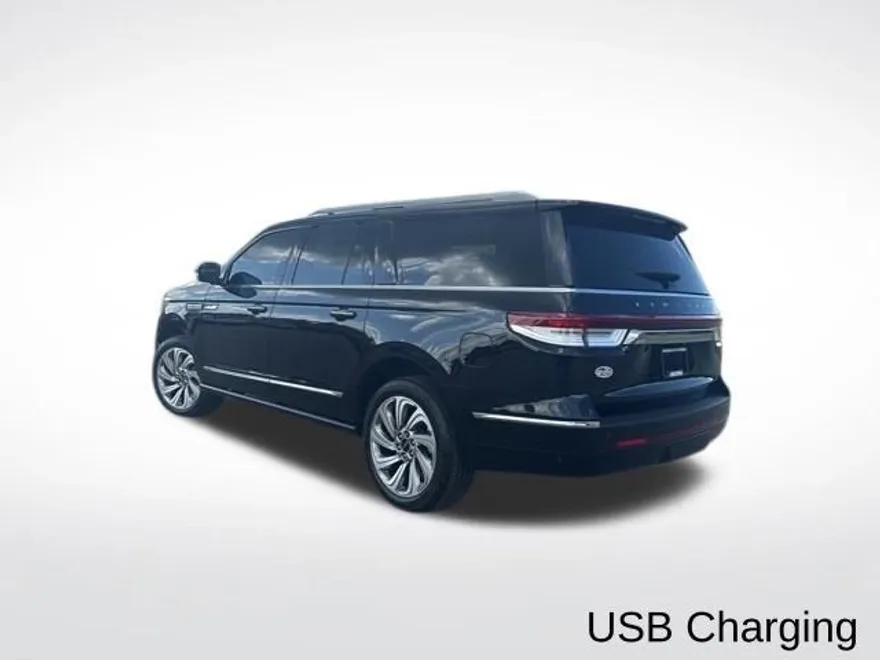 2024 Lincoln Navigator L Reserve photo 1