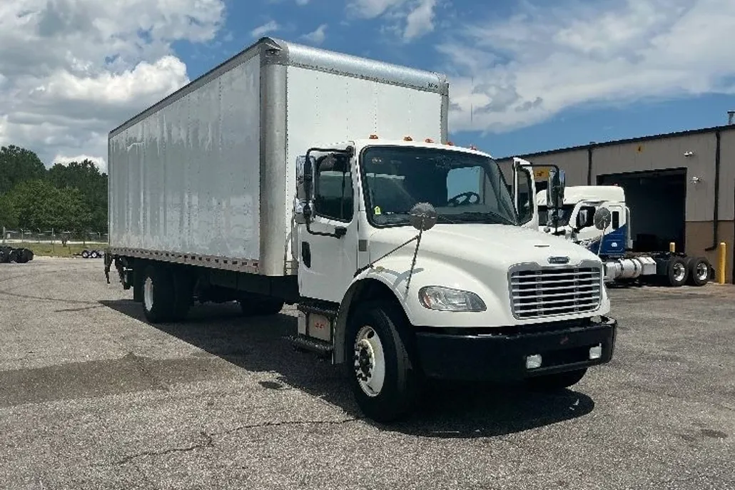 2018 Freightliner M2 106 Medium Duty photo 1