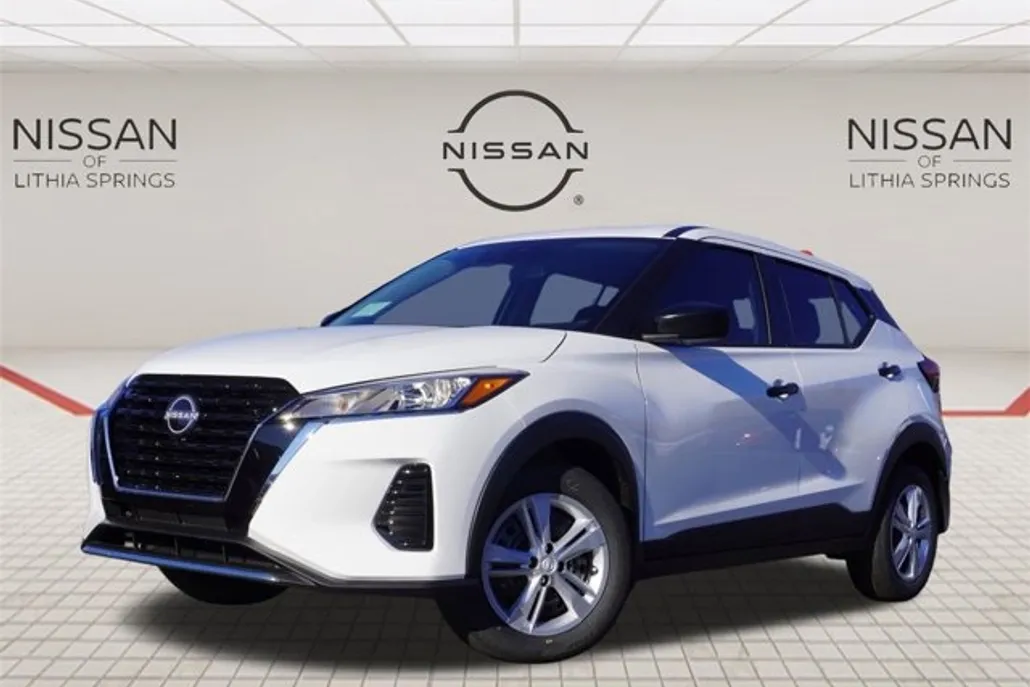 2025 Nissan Kicks Play S photo 1