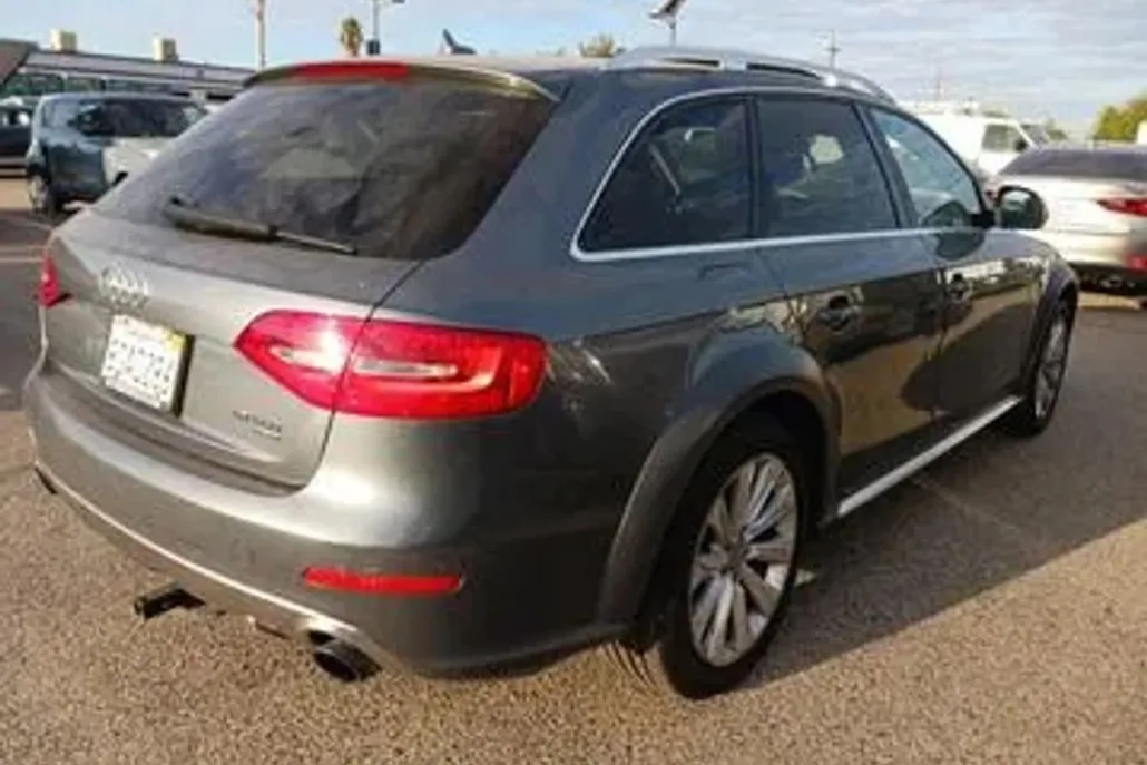 2015 Audi A4 Allroad Quattro Premium Plus photo 1