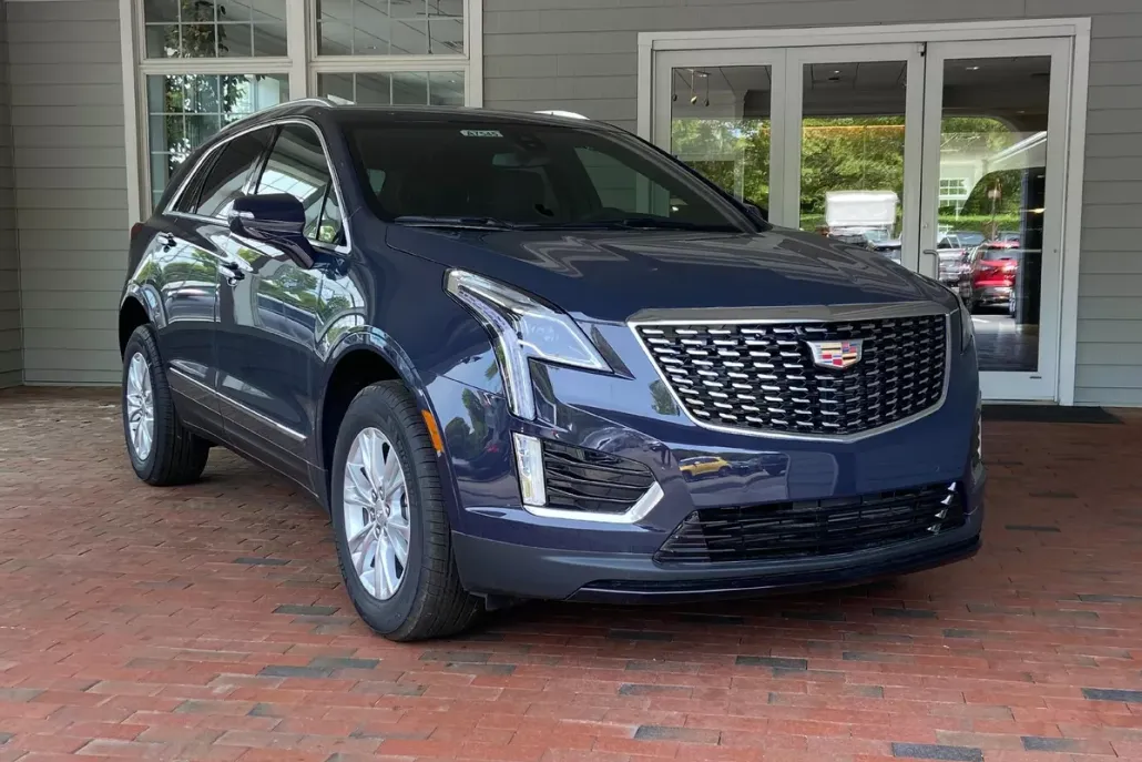 2024 Cadillac XT5 Luxury photo 1