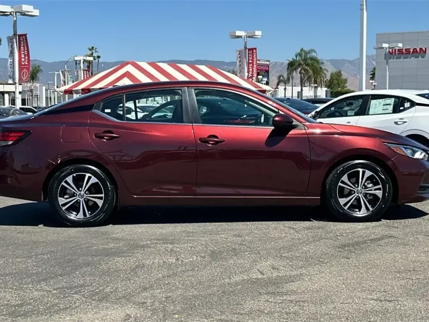 2023 Nissan Sentra SV photo 1
