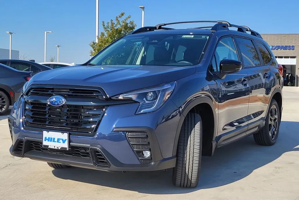 2025 Subaru Ascent Onyx Edition photo 1