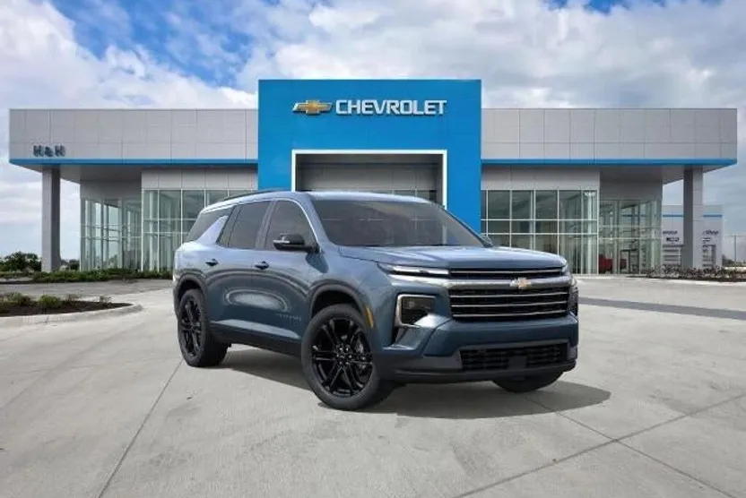 2026 Chevrolet Traverse photo 1
