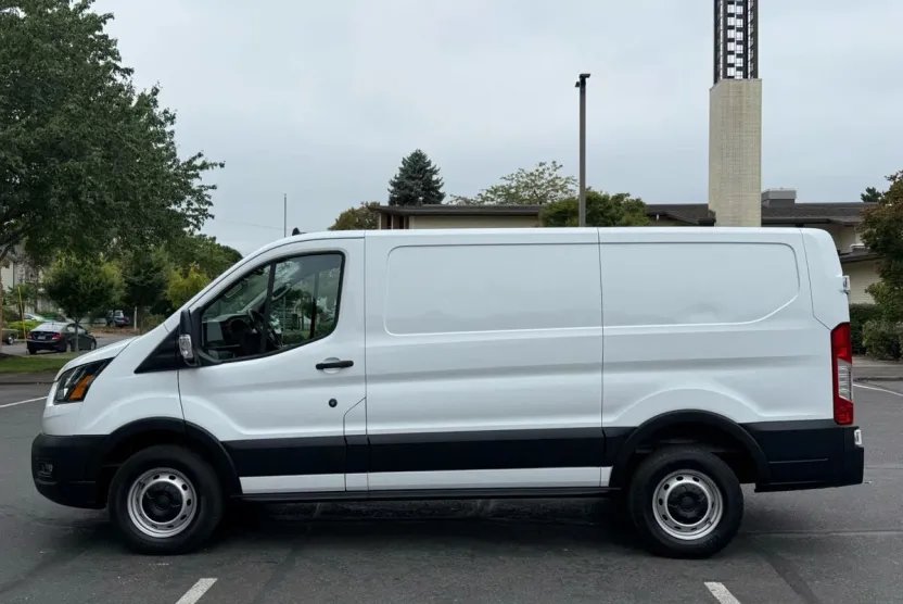 2020 Ford Transit Cargo Van photo 1