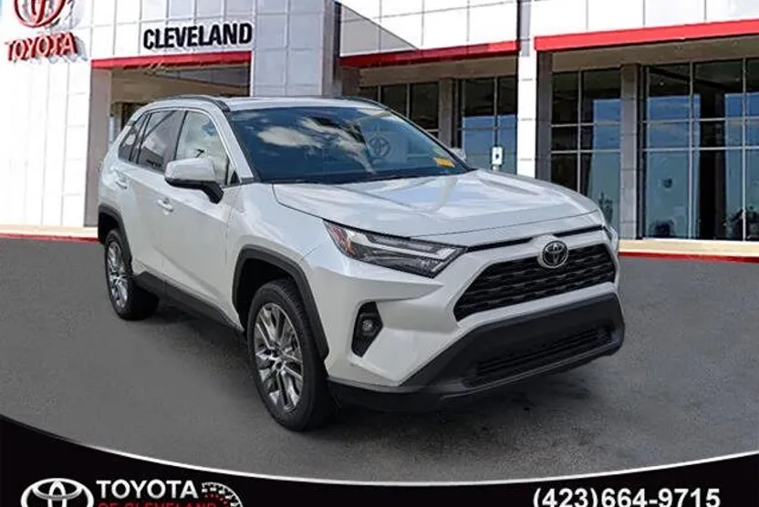 2024 Toyota RAV4 XLE Premium photo 1