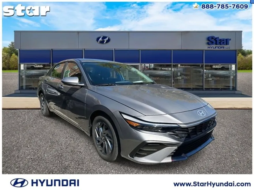 2024 Hyundai Elantra Hybrid photo 1