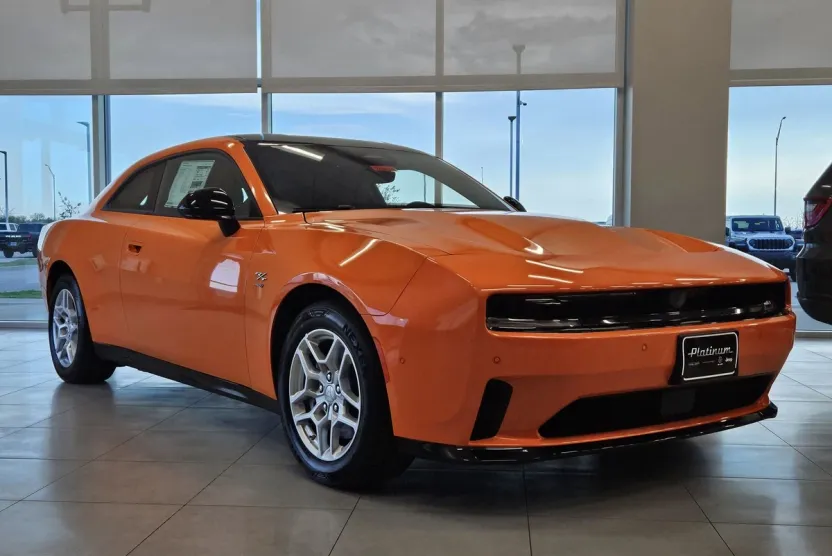 2025 Dodge Charger Daytona R/T AWD photo 1