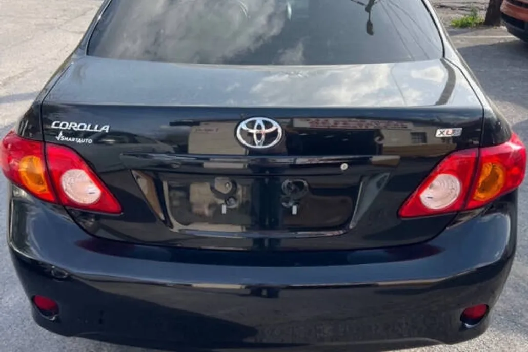 2009 Toyota Corolla Base photo 1