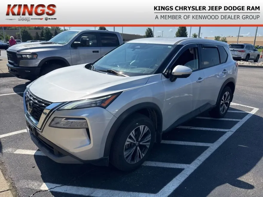 2021 Nissan Rogue SV photo 1