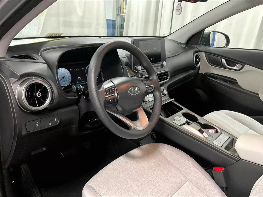 2023 Hyundai Kona Electric SE photo 9