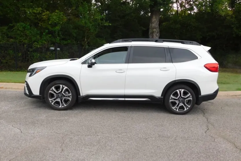 2023 Subaru Ascent Touring photo 1