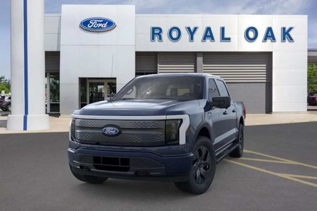 2025 Ford F-150 Lightning photo 1
