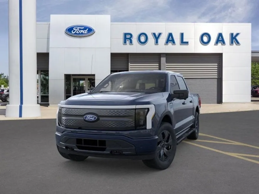 2025 Ford F-150 Lightning photo 1