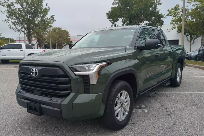 2023 Toyota Tundra SR5 photo 1