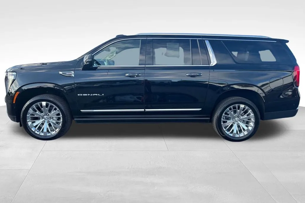 2025 Gmc Yukon XL Denali photo 1