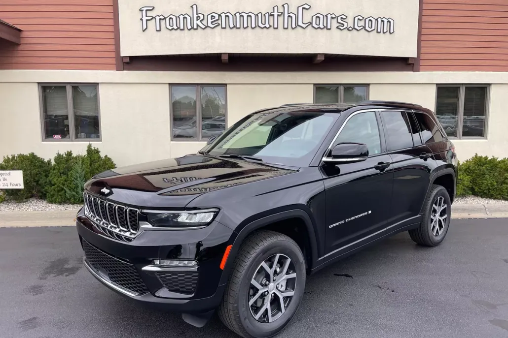 2025 Jeep Grand Cherokee Limited photo 1