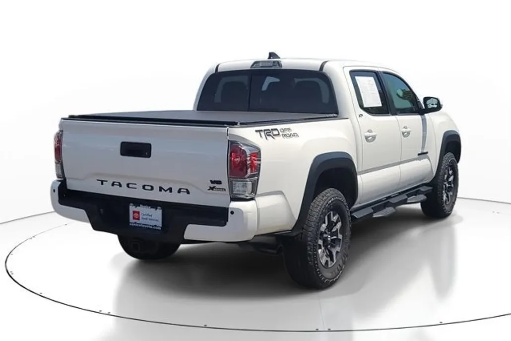 2022 Toyota Tacoma TRD Off-Road photo 1