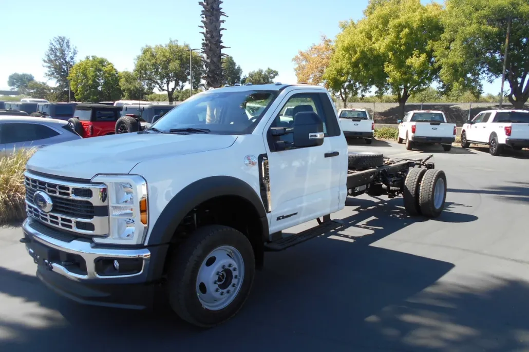 2024 Ford F-550 XL photo 1