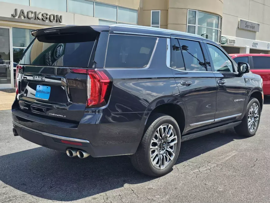 2023 Gmc Yukon Denali Ultimate photo 1