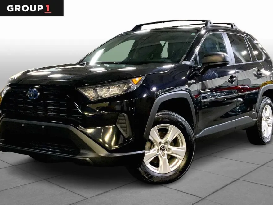 2021 Toyota RAV4 Hybrid LE photo 1