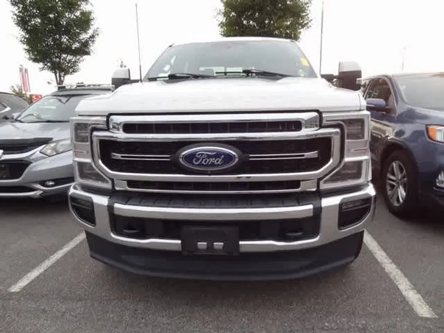 2022 Ford F-350 Lariat photo 1