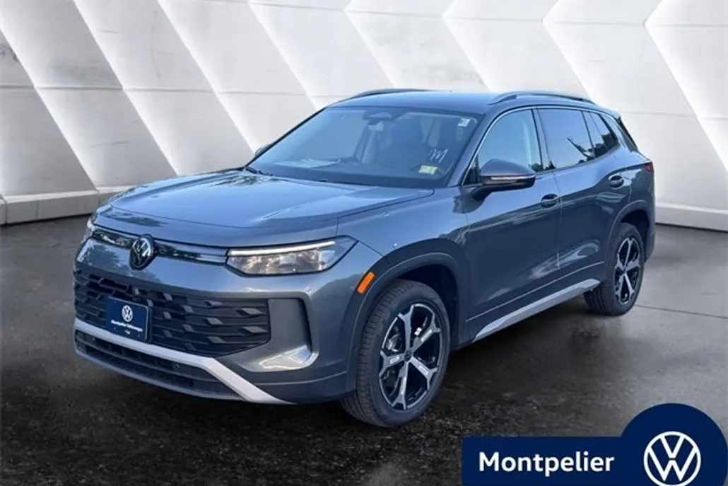 2025 Volkswagen Tiguan SE photo 1