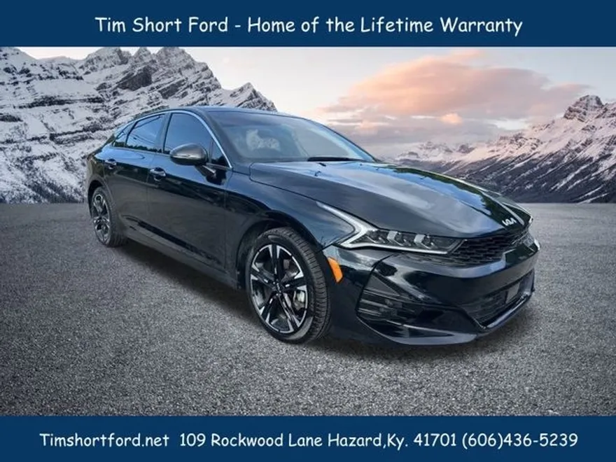 2024 Kia K5 GT-Line photo 1