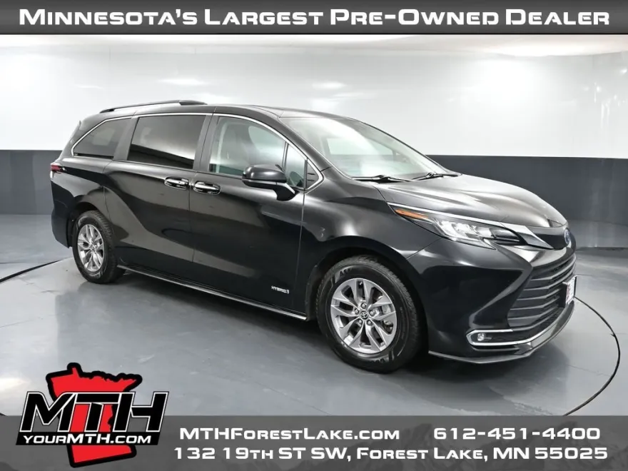 2021 Toyota Sienna XLE Premium photo 1