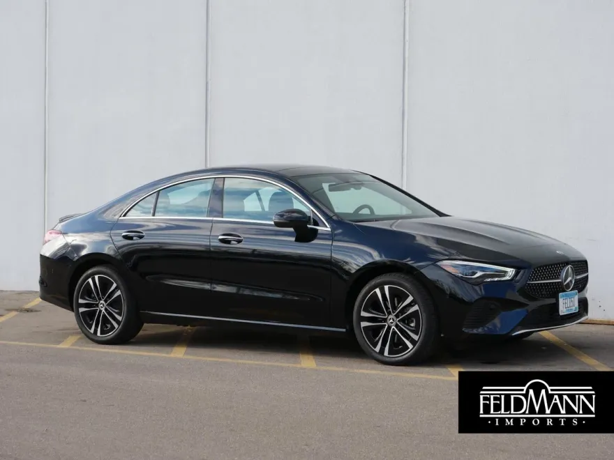 2025 Mercedes Benz CLA 250 4MATIC photo 1