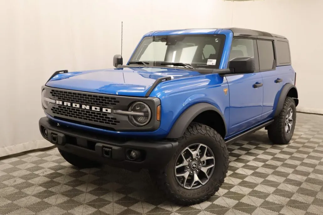 2025 Ford Bronco Badlands photo 1