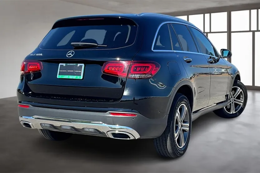 2022 Mercedes Benz GLC 300 photo 1