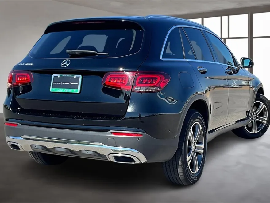 2022 Mercedes Benz GLC 300 photo 1