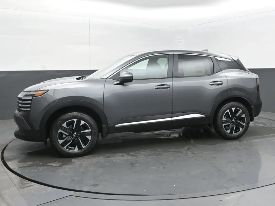 2025 Nissan Kicks SV photo 1