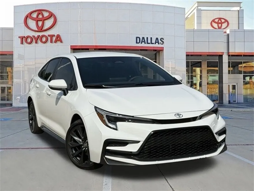 2023 Toyota Corolla SE photo 1
