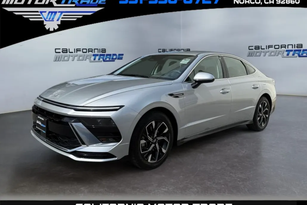 2024 Hyundai Sonata SEL photo 1