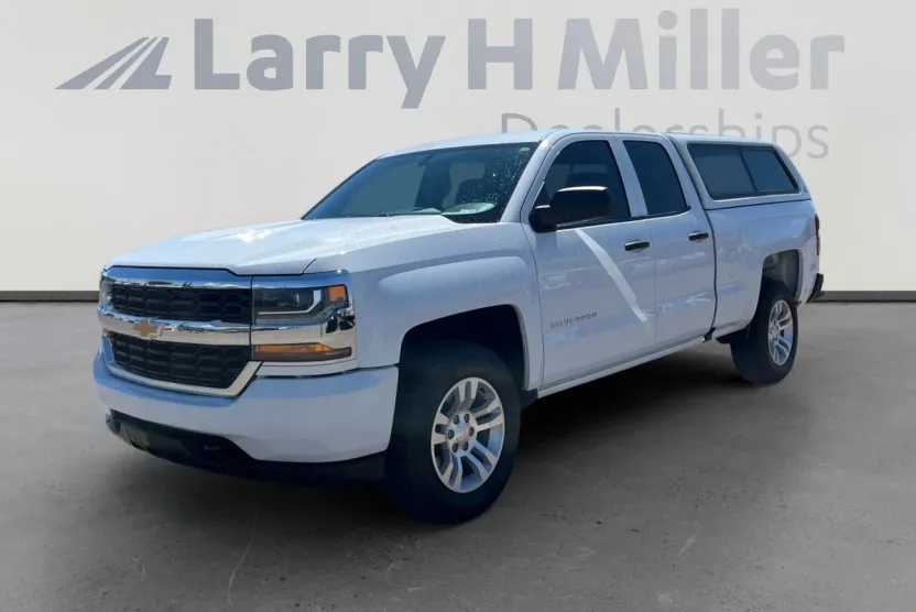 2017 Chevrolet Silverado 1500 photo 1