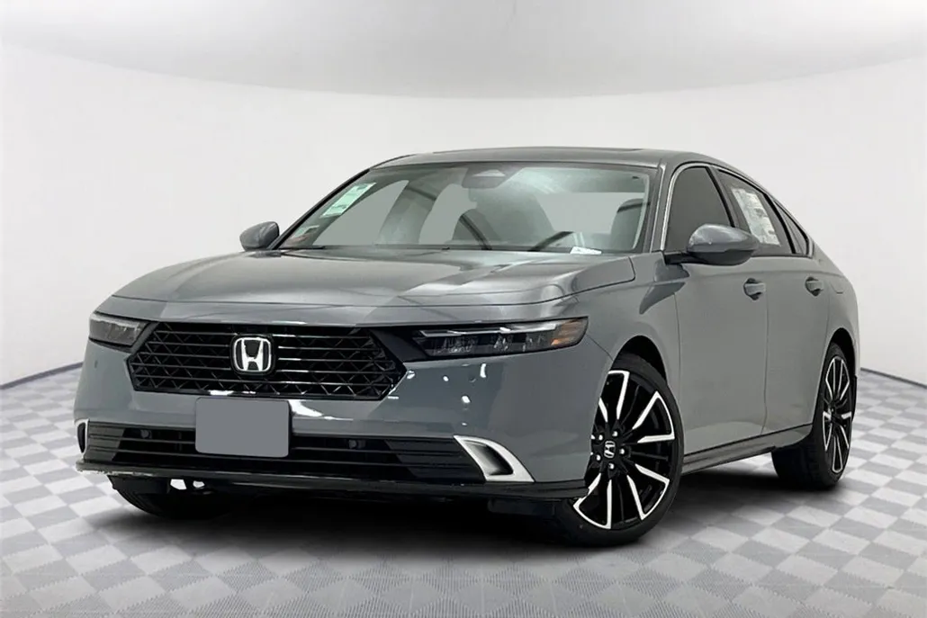 2025 Honda Accord Hybrid Touring photo 1