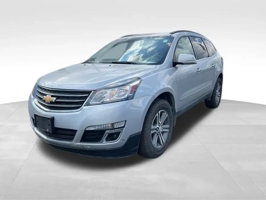 2017 Chevrolet Traverse 1LT photo 1