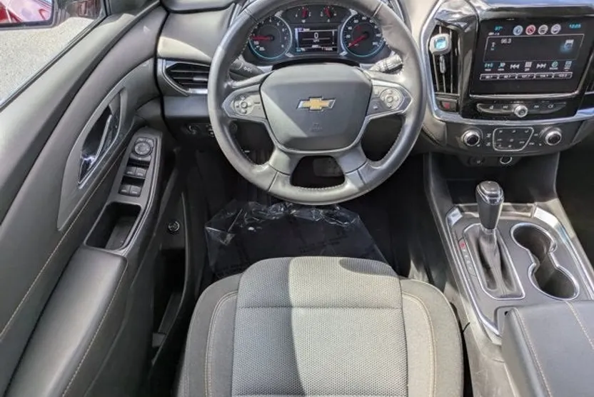 2019 Chevrolet Traverse Cloth 1LT photo 1