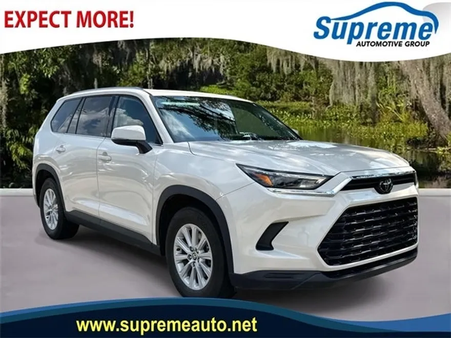 2024 Toyota Highlander Hybrid XLE photo 1