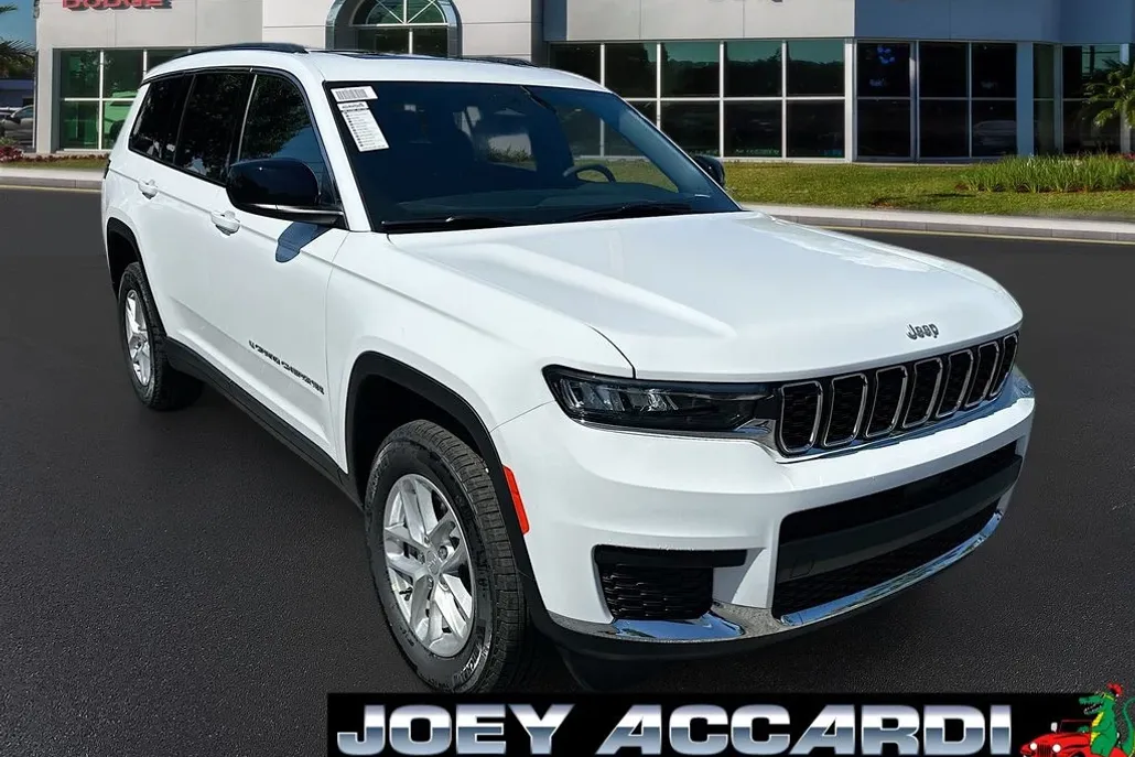 2025 Jeep Grand Cherokee Laredo X photo 1