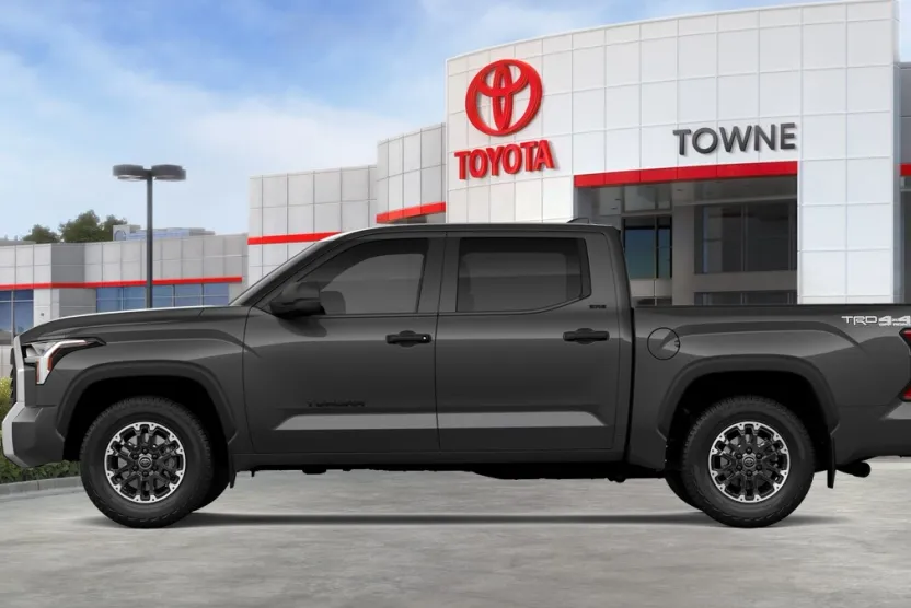 2026 Toyota Tundra SR5 CrewMax photo 1