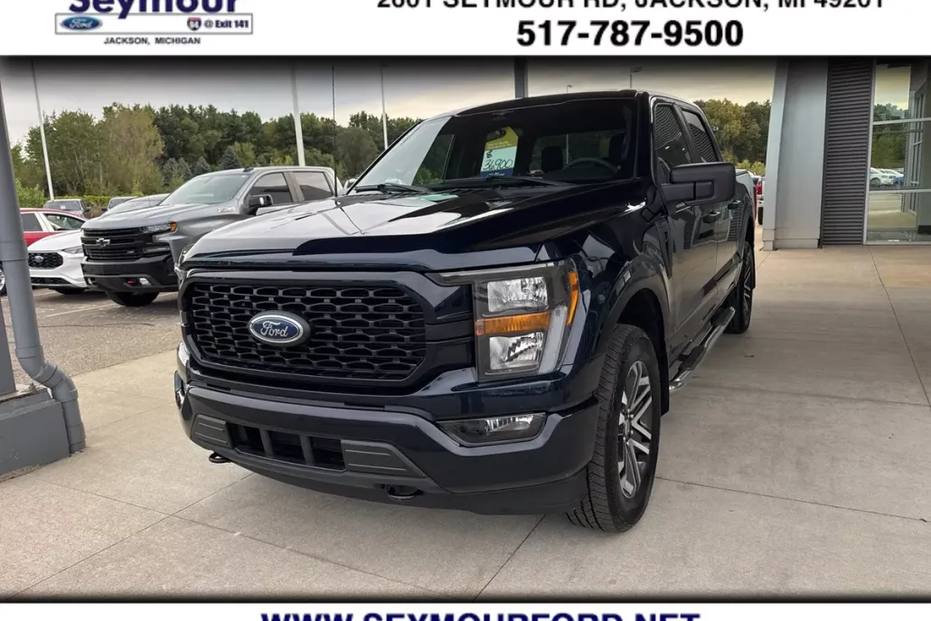 2023 Ford F-150 XL photo 1
