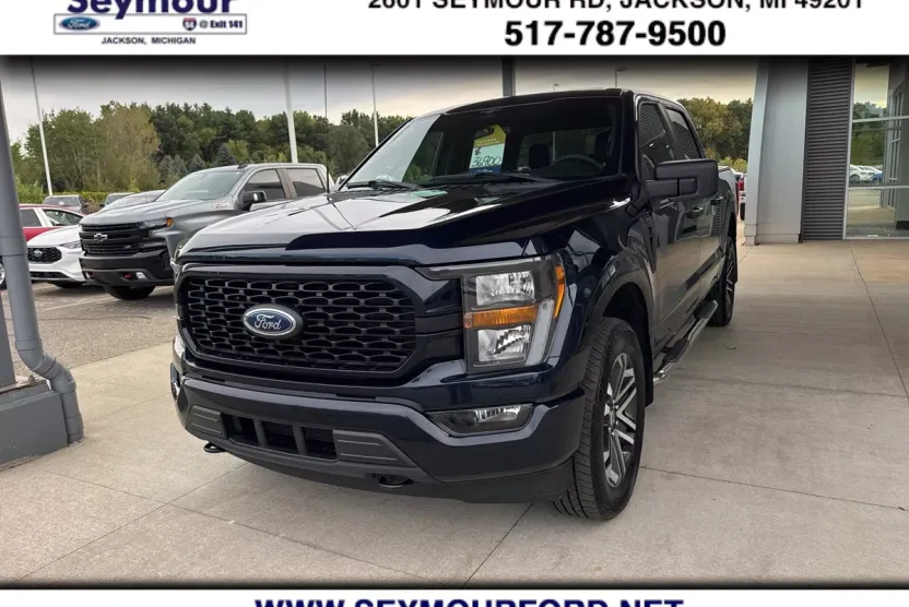 2023 Ford F-150 XL photo 1