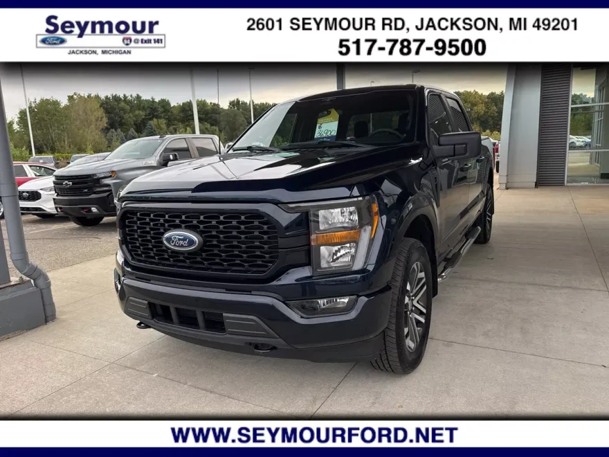 2023 Ford F-150 XL photo 1