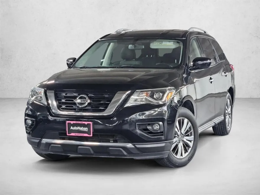 2020 Nissan Pathfinder SV photo 1
