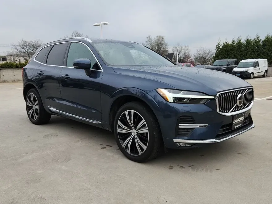 2022 Volvo XC60 B5 Inscription photo 1