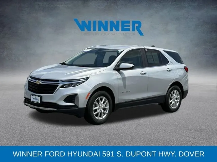 2022 Chevrolet Equinox LT photo 1