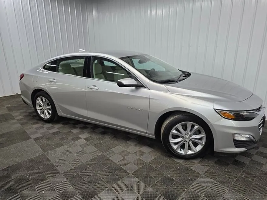 2020 Chevrolet Malibu 1LT photo 1
